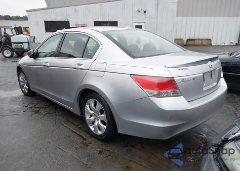 2008 Honda Accord 2.4 Ex-L из США, поврежденный, VIN JHMCP268X8C009850